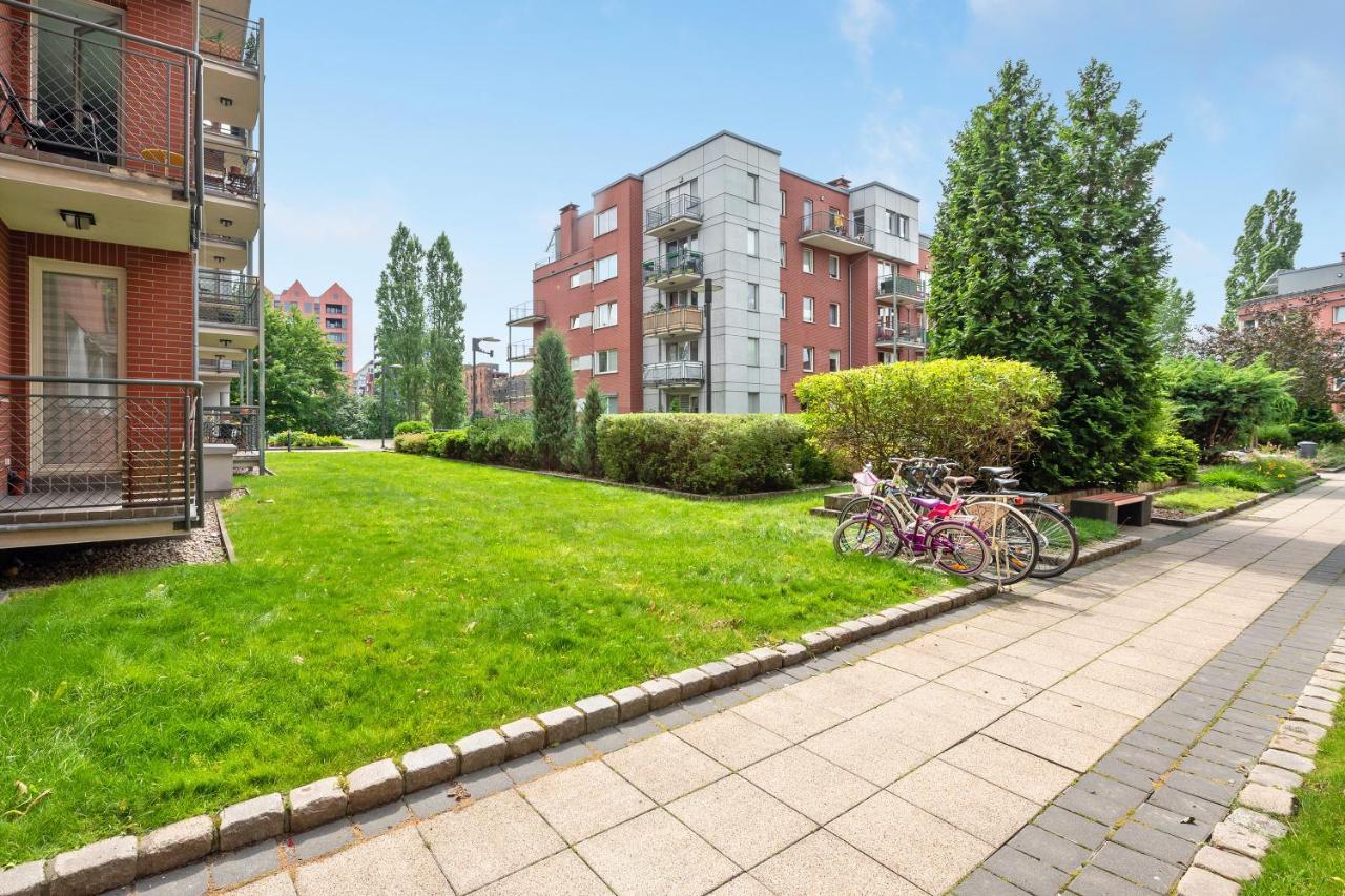 グダニスクApartament Pod Trzema Niebieskimi Kaczoramiアパートメント エクステリア 写真