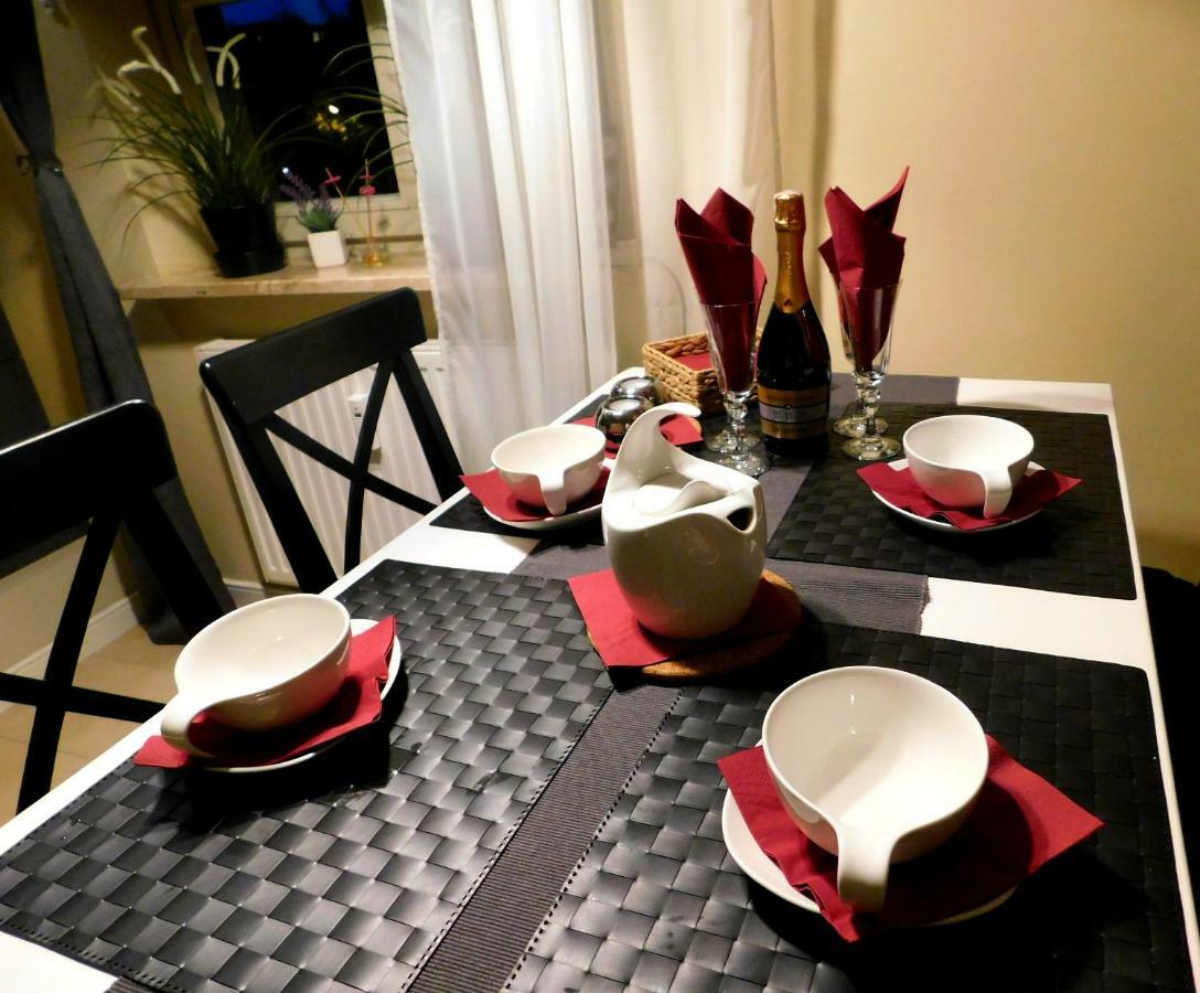 グダニスクApartament Pod Trzema Niebieskimi Kaczoramiアパートメント エクステリア 写真